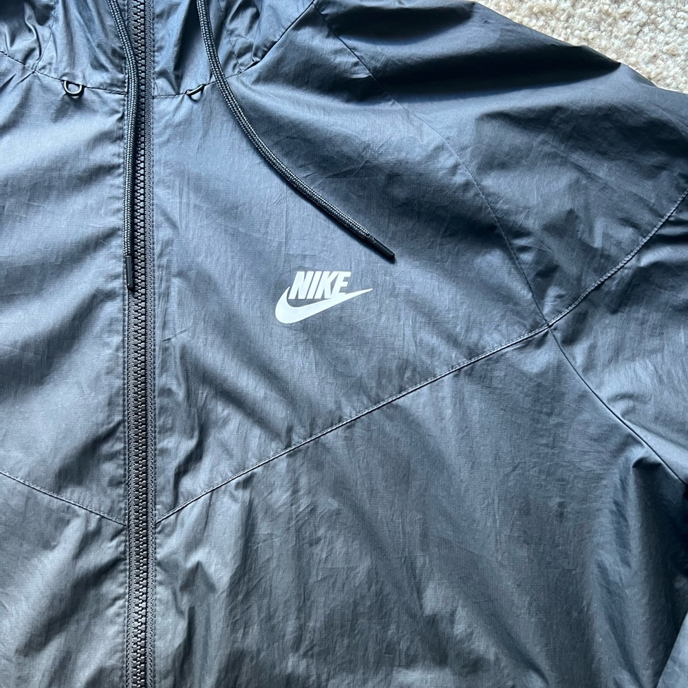 Nike Windrunner Jacket - image 4